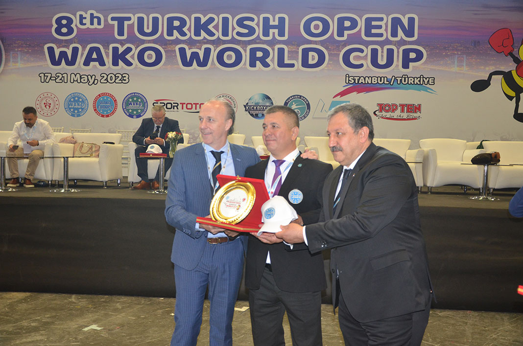 8. Uluslararası Dünya Kick Boks Kupası Ülkemizde başarılı bir şekilde gerçekleştirilmiştir.