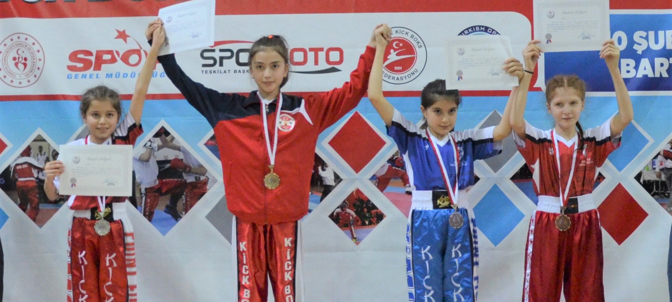 Türkiye Küçükler Okul Sporları
Kick Boks Şampiyonası
08-11 Haziran 2023
Kayseri
